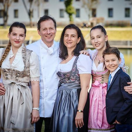 Hotel Am See Neutraubling Zewnętrze zdjęcie