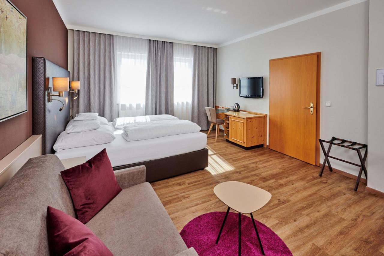 Hotel Am See Neutraubling Zewnętrze zdjęcie