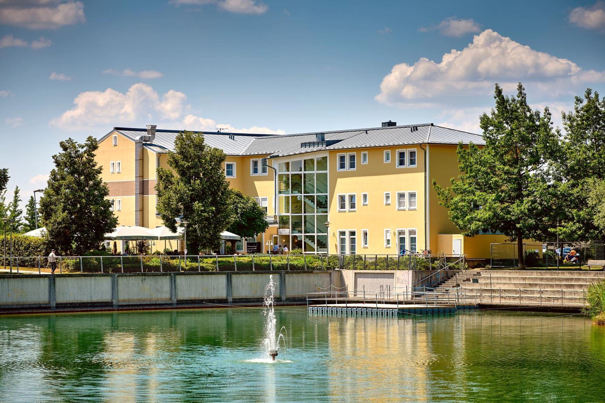 Hotel Am See Neutraubling Zewnętrze zdjęcie