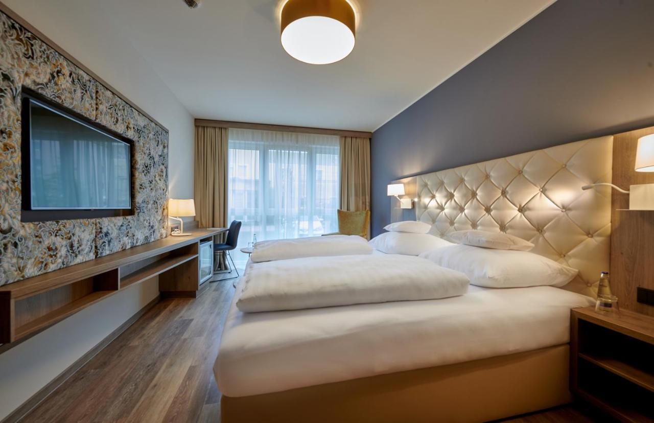 Hotel Am See Neutraubling Zewnętrze zdjęcie